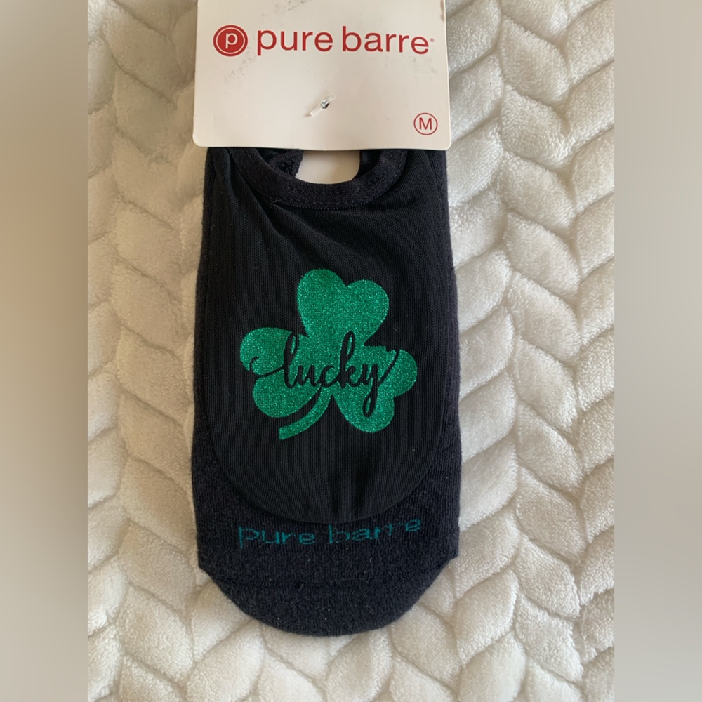 Pure Barre Black and Green Grip Socks with Green Glittler Shamrock [Medium]